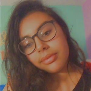 Meet your Posher, Sabrina